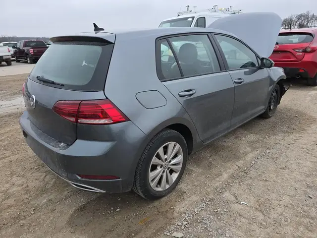 VOLKSWAGEN GOLF TSI 2021