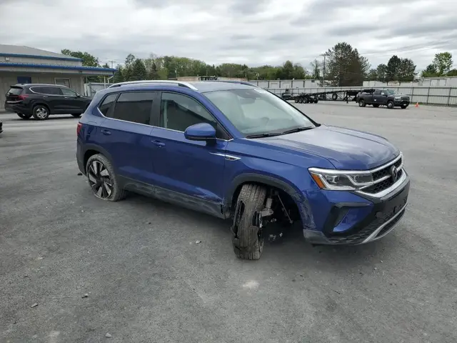 VOLKSWAGEN TAOS SEL 2024