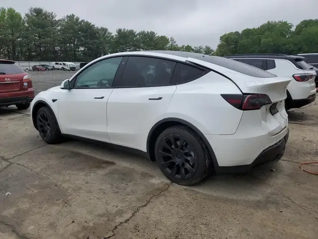 TESLA MODEL Y 2022