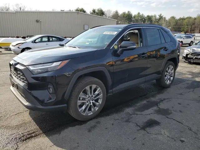 TOYOTA RAV4 XLE PREMIUM 2022