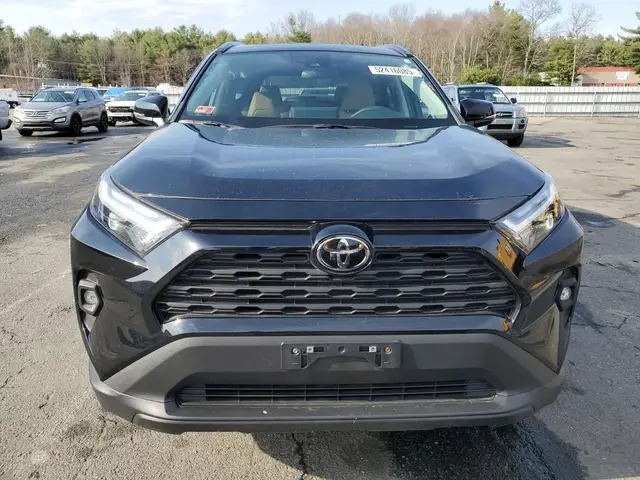 TOYOTA RAV4 XLE PREMIUM 2022