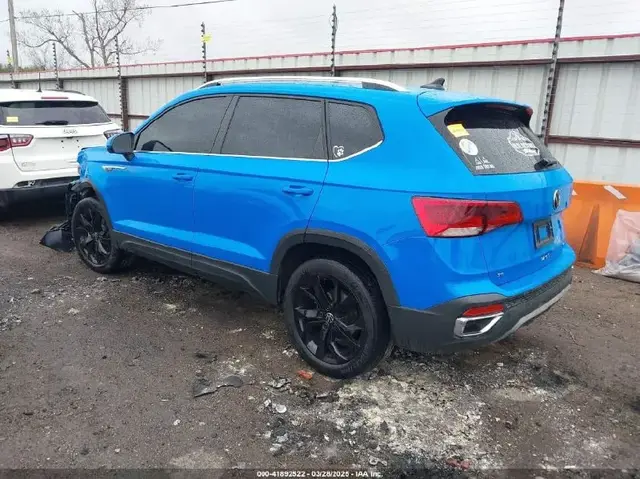 VOLKSWAGEN TAOS 2023