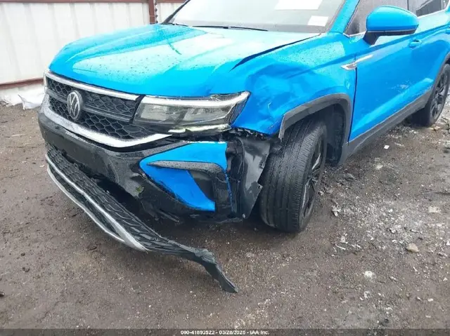 VOLKSWAGEN TAOS 2023