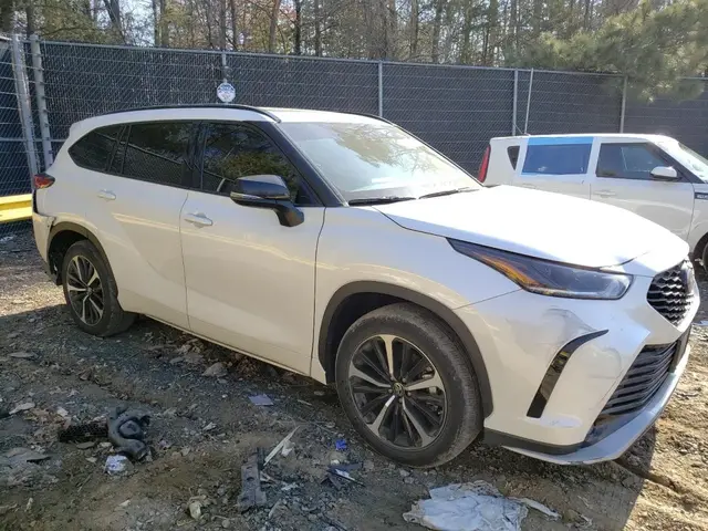 TOYOTA HIGHLANDER XSE 2021