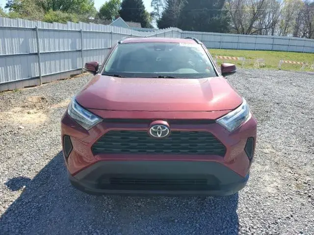 TOYOTA RAV4 XLE 2022