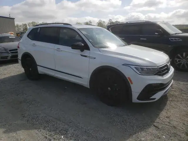 VOLKSWAGEN TIGUAN SE R-LINE BLACK 2022