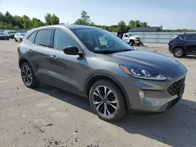 FORD ESCAPE SEL 2022