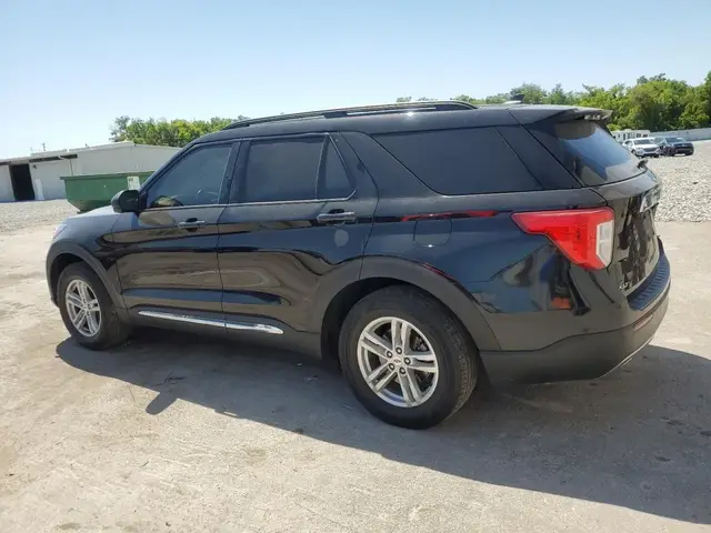 FORD EXPLORER XLT 2022
