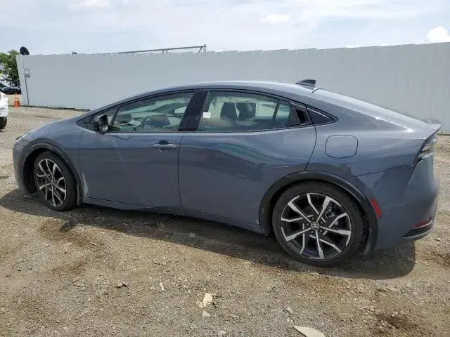 TOYOTA PRIUS PRIME SE 2023