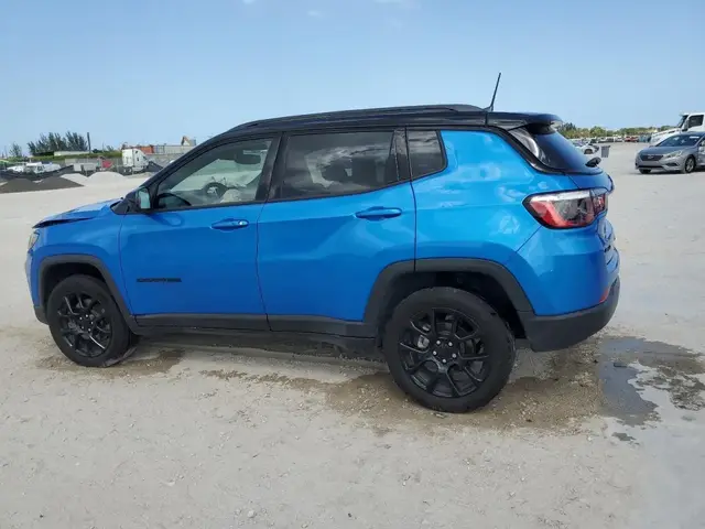 JEEP COMPASS LATITUDE 2023