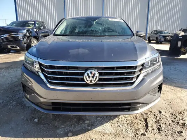 VOLKSWAGEN PASSAT SE 2022
