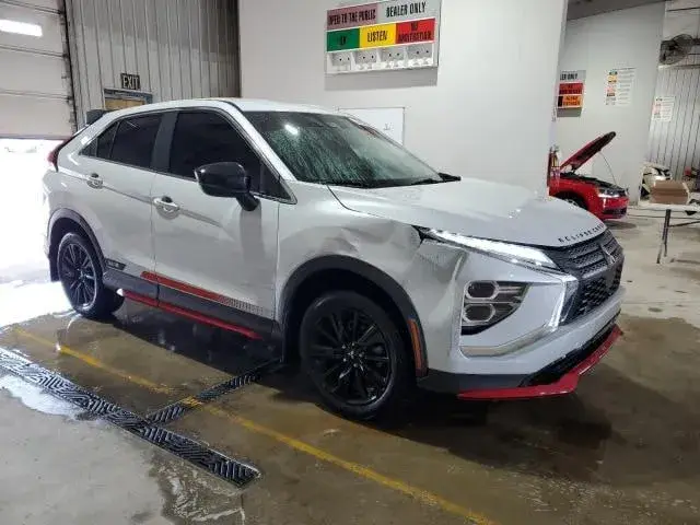MITSUBISHI ECLIPSE CROSS LE 2023