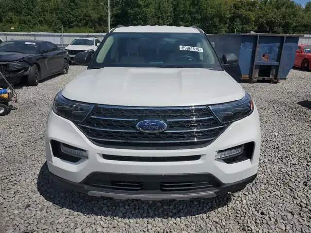 FORD EXPLORER XLT 2023