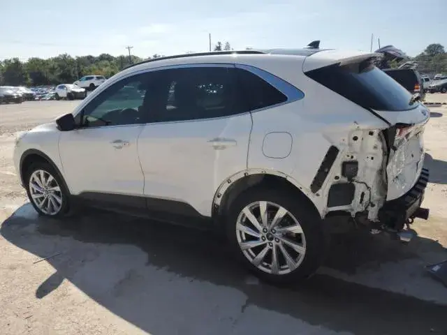 FORD ESCAPE TITANIUM 2021