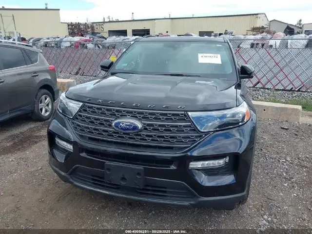 FORD EXPLORER XLT 2022