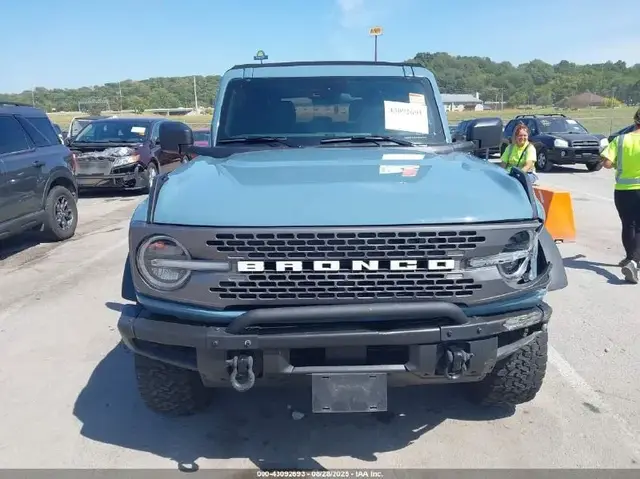 FORD BRONCO BADLANDS 2023