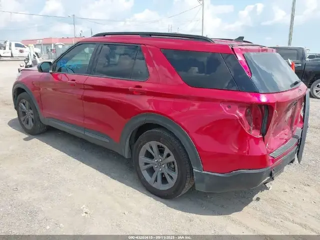 FORD EXPLORER XLT 2021