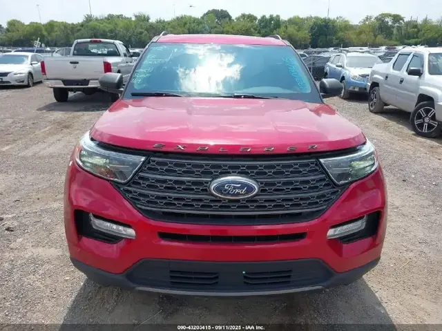 FORD EXPLORER XLT 2021