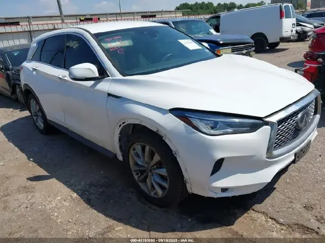 INFINITI QX50 PURE 2022