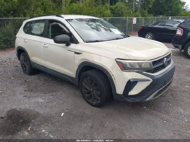 VOLKSWAGEN TAOS 2022