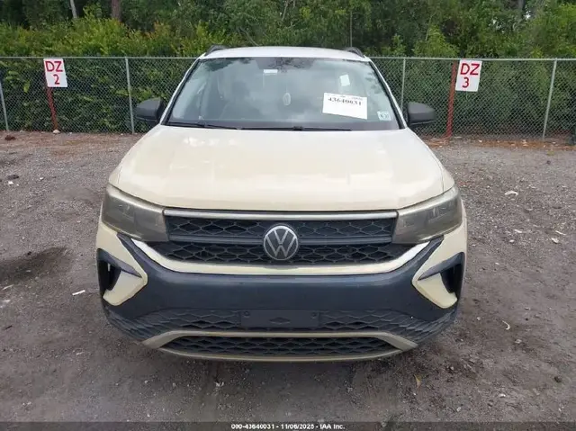 VOLKSWAGEN TAOS 2022