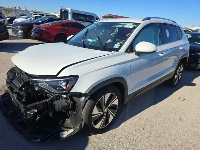 VOLKSWAGEN TAOS SE 2025