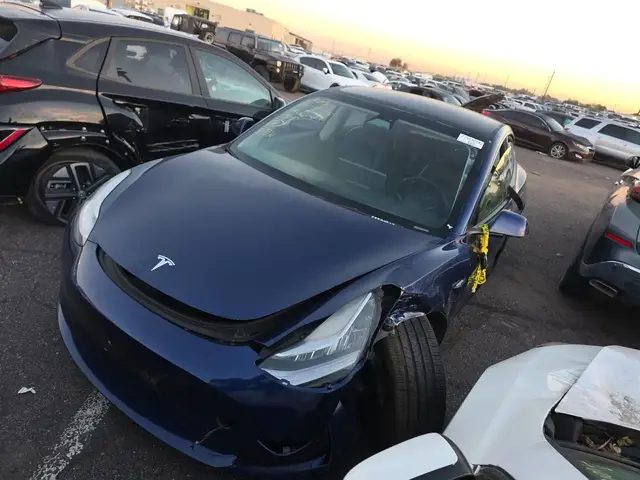 TESLA MODEL 3 LONG RANGE 2022