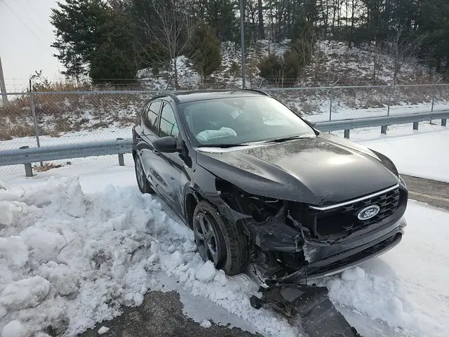 FORD ESCAPE ST-LINE 2023