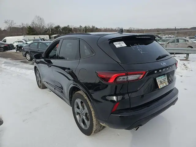 FORD ESCAPE ST-LINE 2023