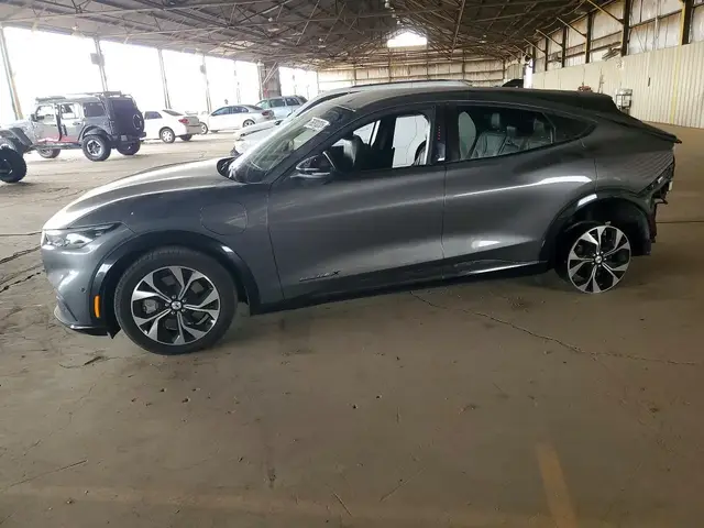 FORD MUSTANG MACH-E PREMIUM 2023