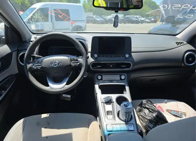 HYUNDAI KONA SE 2023