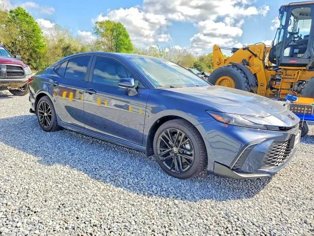 TOYOTA CAMRY SE 2026