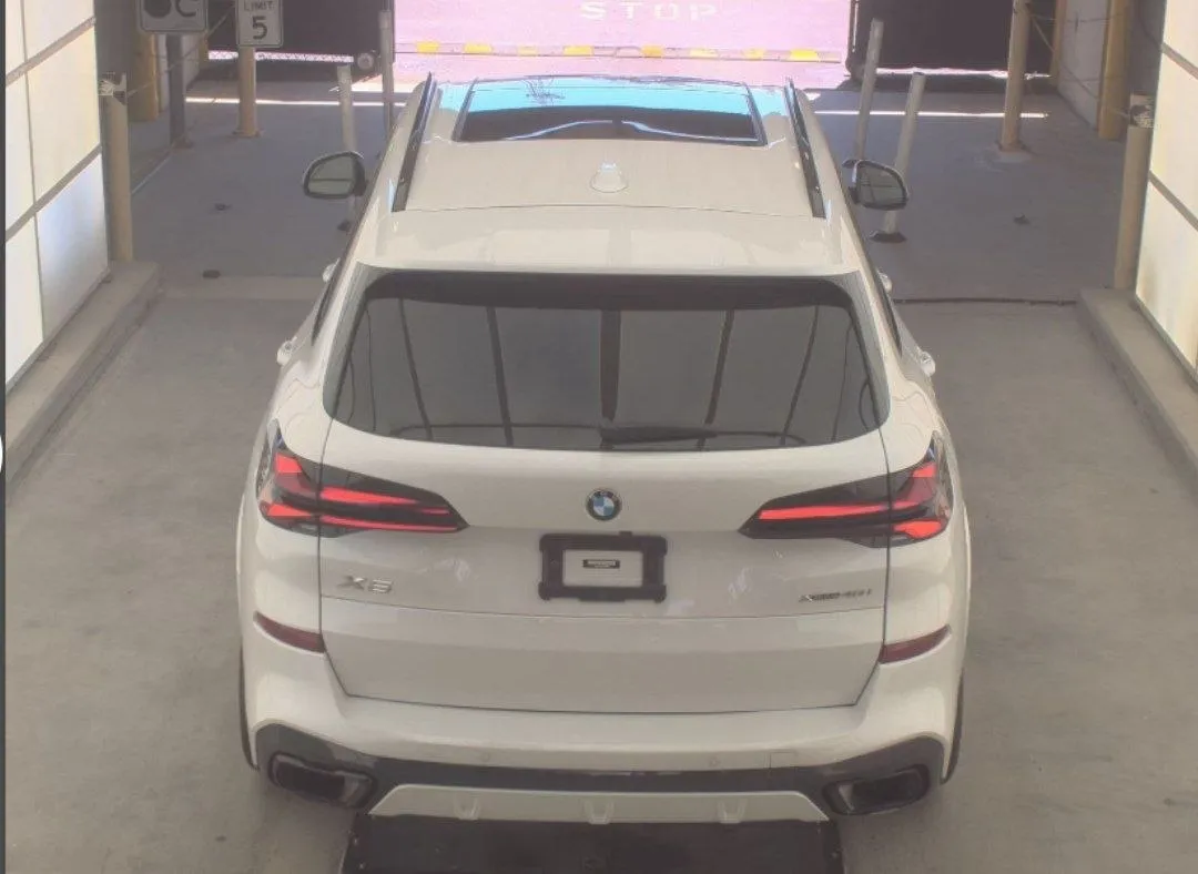 BMW X5 SPORTS ACTIVITY VEHICLE 2024