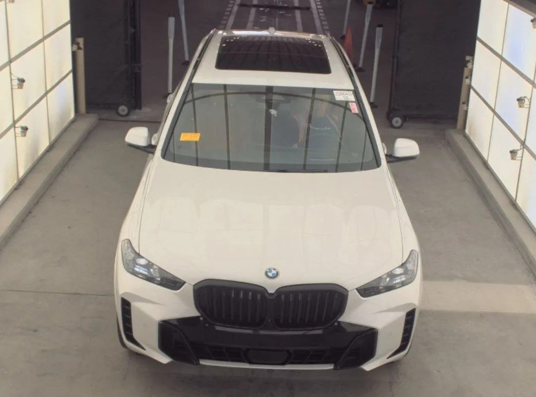 BMW X5 SPORTS ACTIVITY VEHICLE 2024