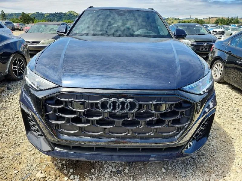 AUDI Q8 PRESTIGE S-LINE 2025
