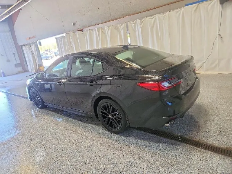 TOYOTA CAMRY SE 2026