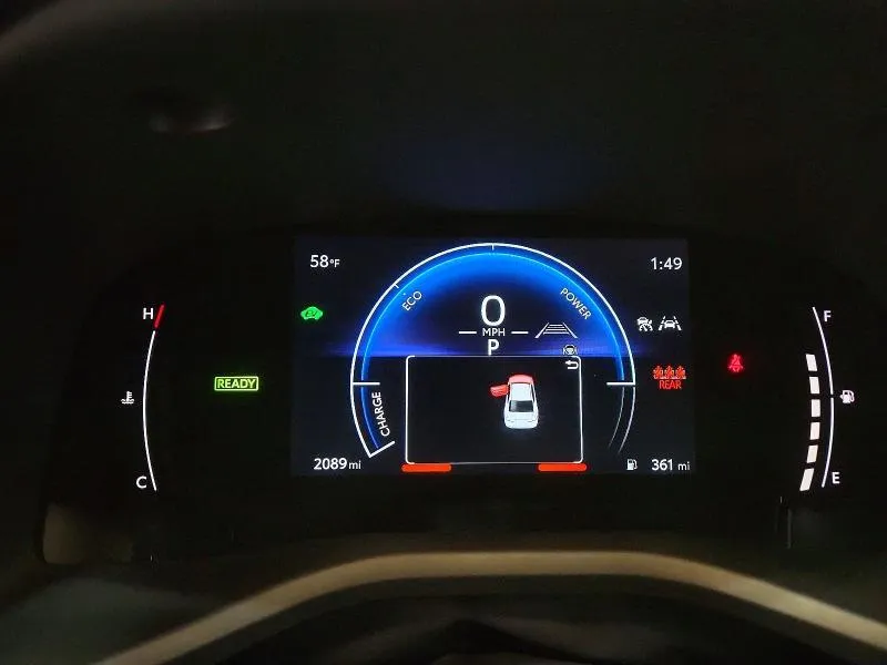 TOYOTA CAMRY SE 2026