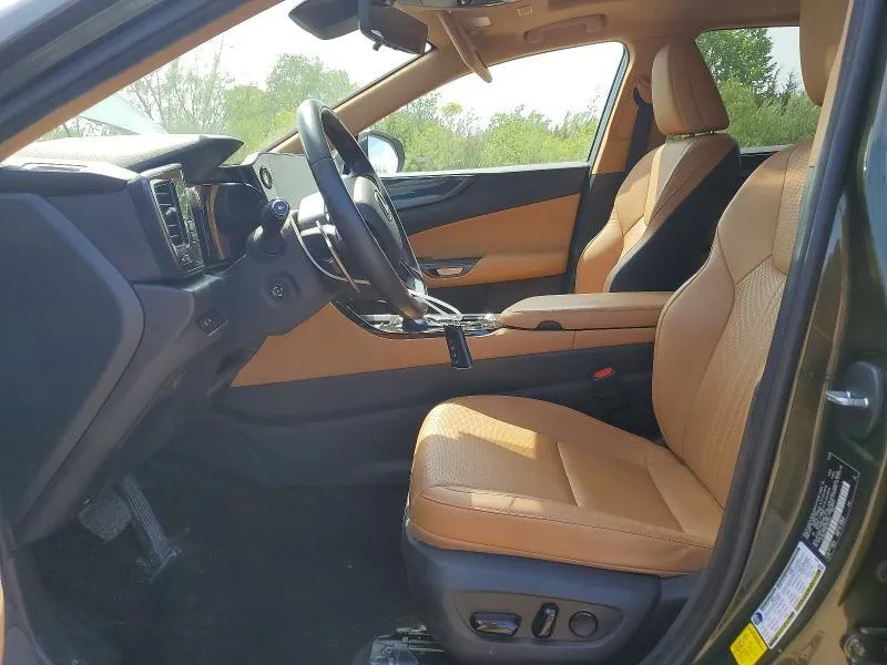 LEXUS NX PREMIUM 2024