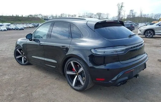 PORSCHE MACAN GTS 2023