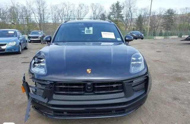 PORSCHE MACAN GTS 2023