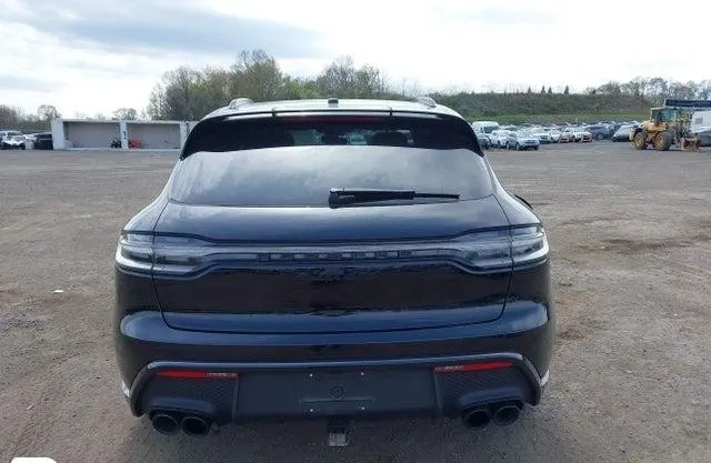 PORSCHE MACAN GTS 2023