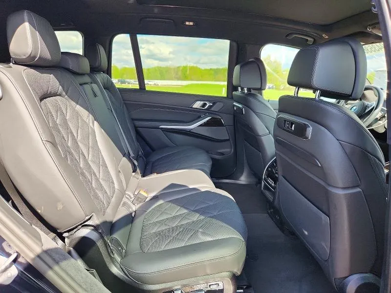 BMW X7 XDRIVE40I 2025