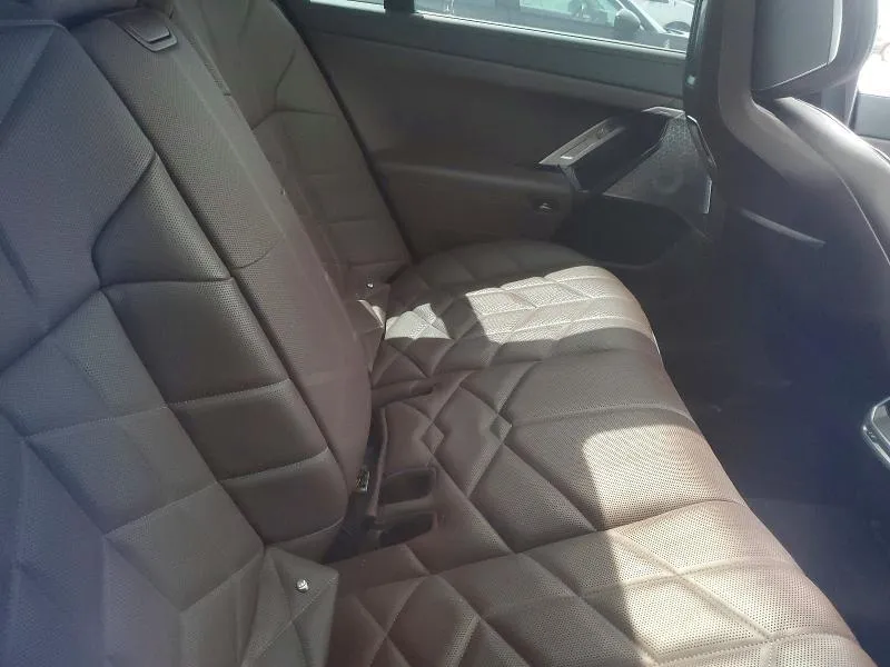 BMW 760 XI 2023