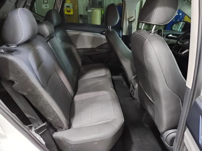 VOLKSWAGEN TAOS SE 2024