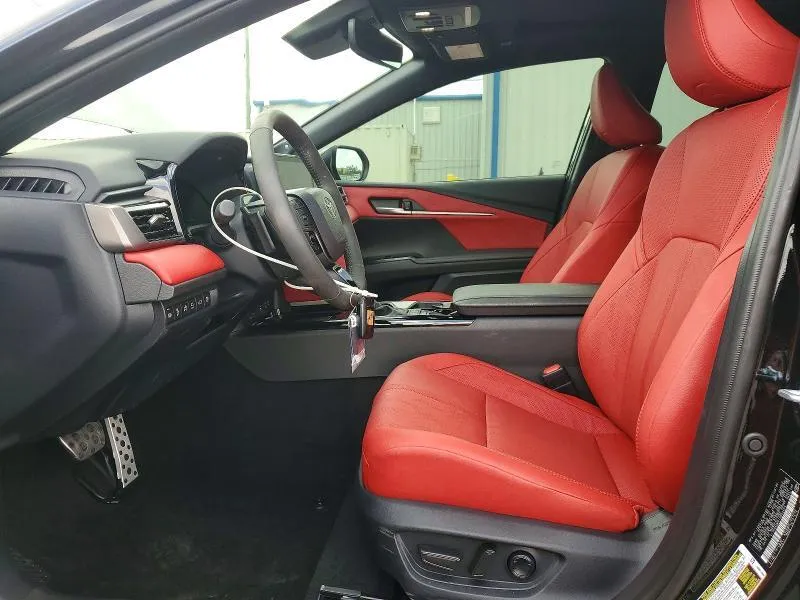 TOYOTA CAMRY 2026