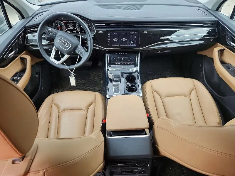 AUDI Q7 PREMIUM 2024
