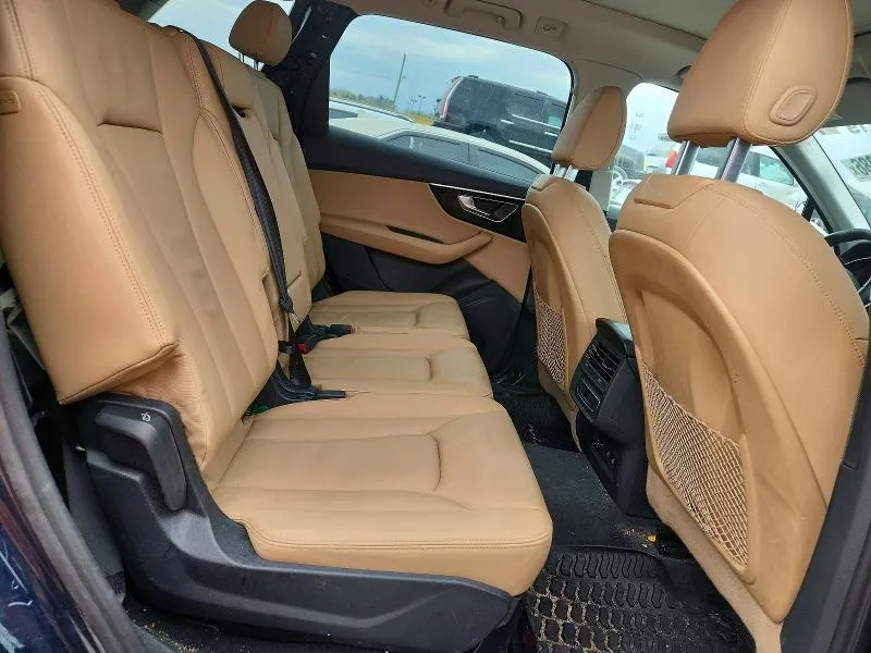 AUDI Q7 PREMIUM 2024