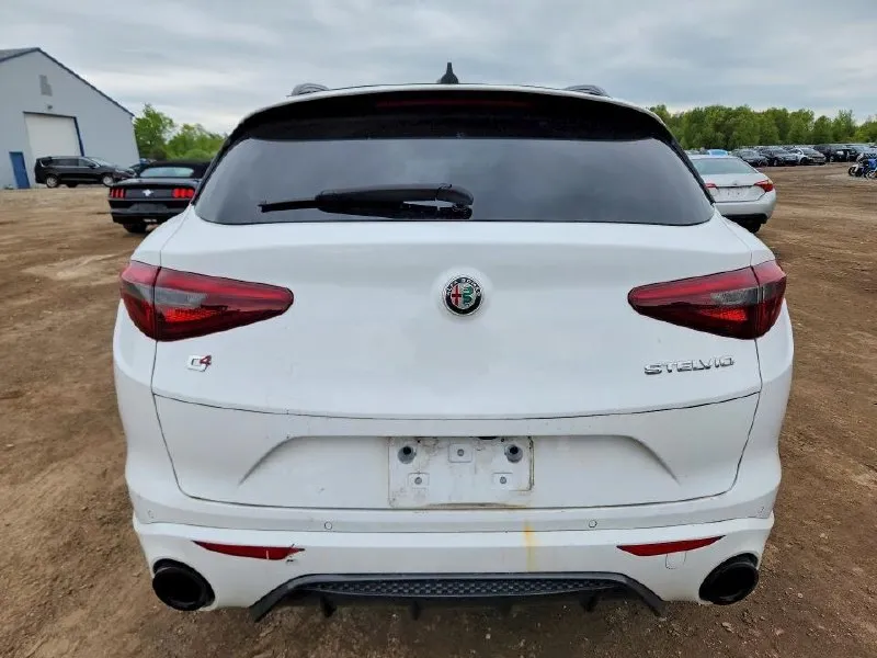 ALFA ROMEO STELVIO TI 2022