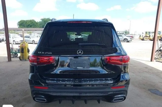 MERCEDES-BENZ GLB250 2022