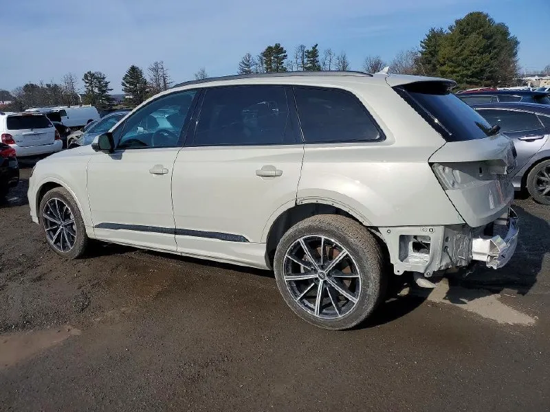AUDI Q7 2022